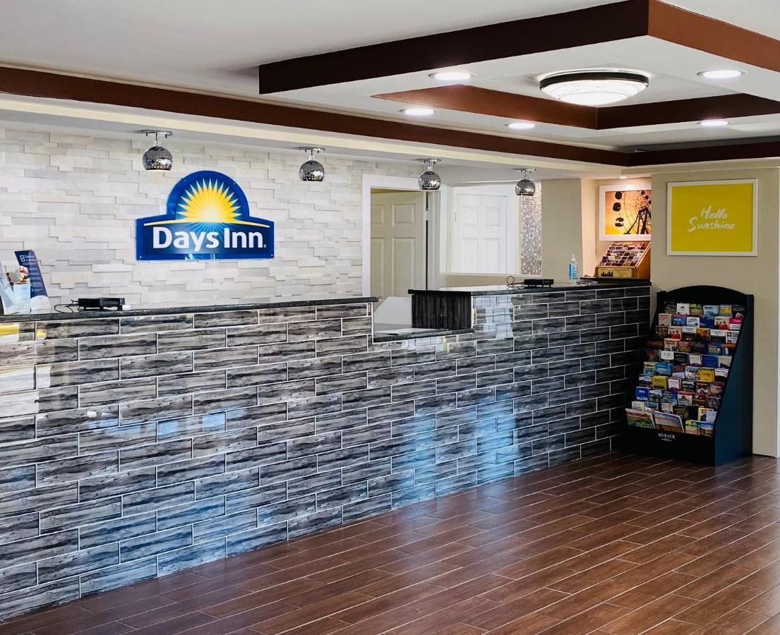 Days Inn By Wyndham Sharonville Exterior foto