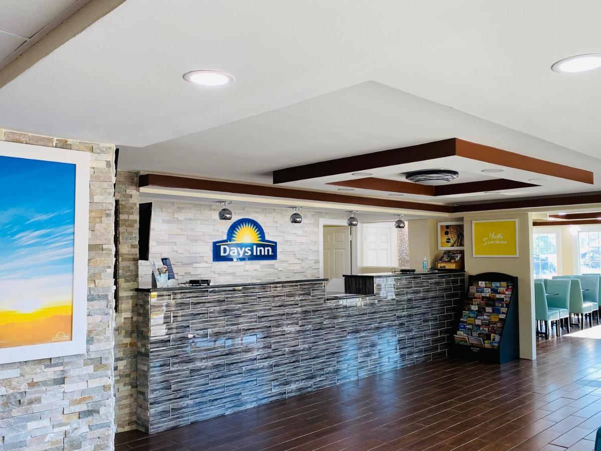 Days Inn By Wyndham Sharonville Exterior foto