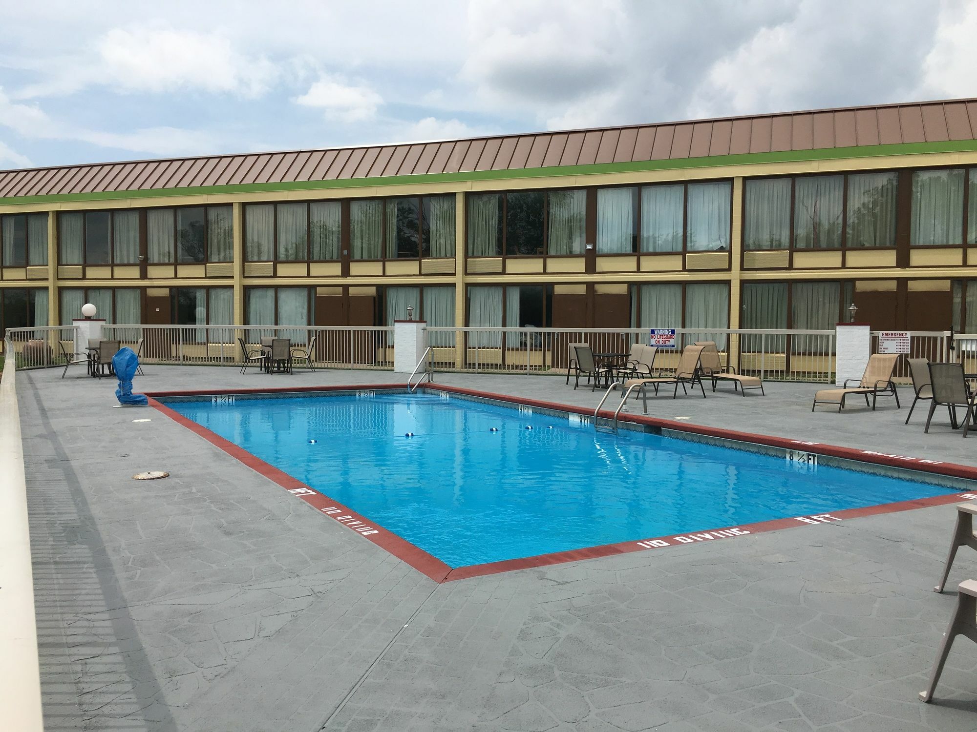 Days Inn By Wyndham Sharonville Exterior foto
